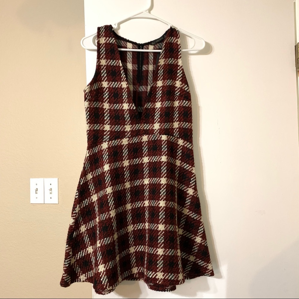 Dress - Picture 2 of 6